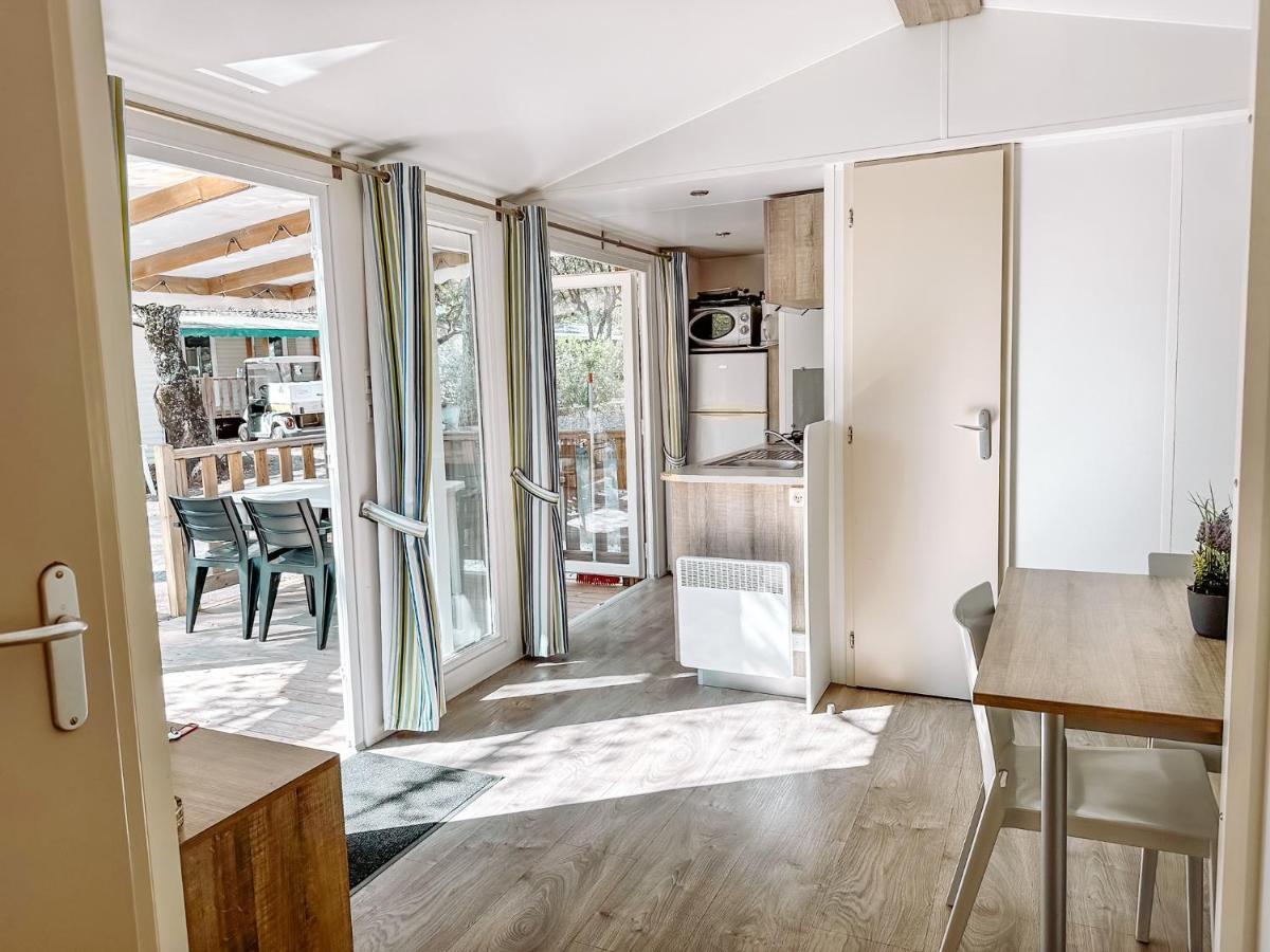 3 Bedroom Chalets Camping Lei Suves - Joycasa Roquebrune-sur Argens Esterno foto