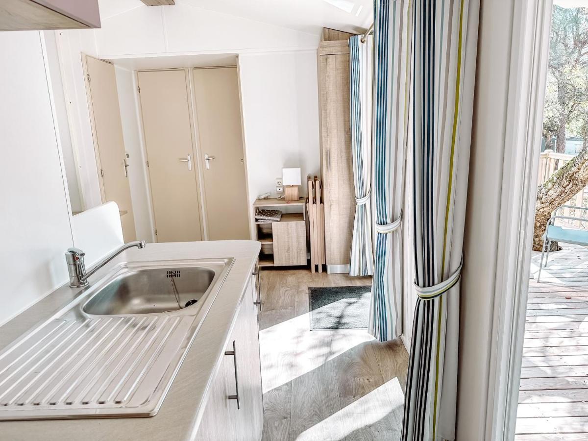 3 Bedroom Chalets Camping Lei Suves - Joycasa Roquebrune-sur Argens Esterno foto