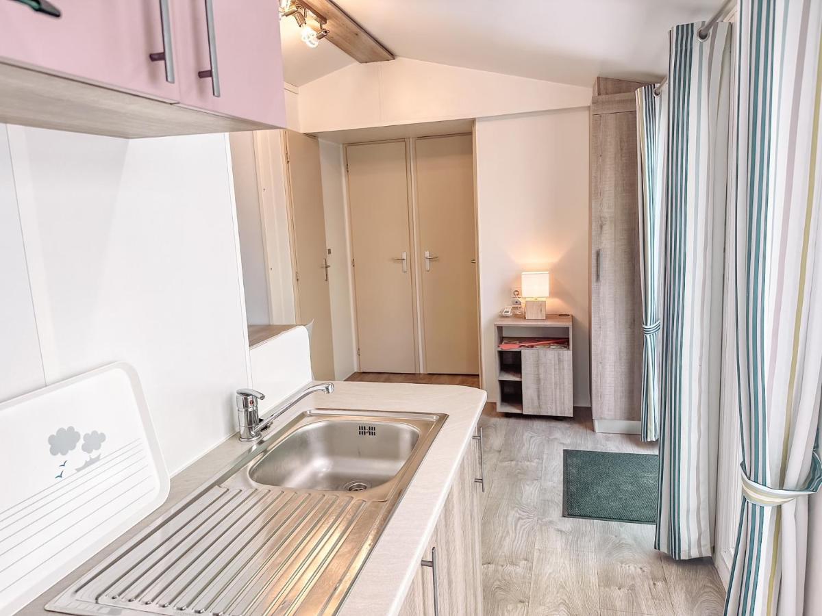 3 Bedroom Chalets Camping Lei Suves - Joycasa Roquebrune-sur Argens Esterno foto
