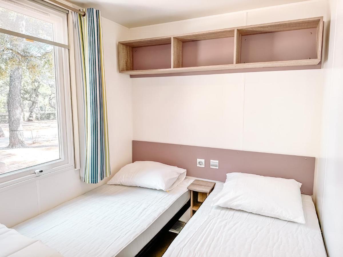 3 Bedroom Chalets Camping Lei Suves - Joycasa Roquebrune-sur Argens Esterno foto