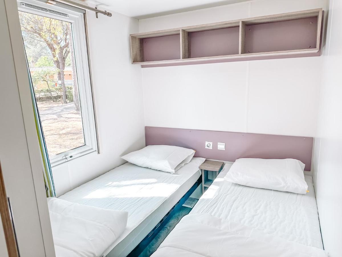 3 Bedroom Chalets Camping Lei Suves - Joycasa Roquebrune-sur Argens Esterno foto