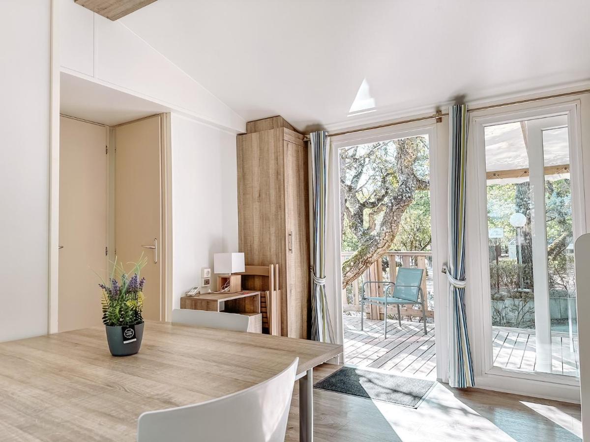 3 Bedroom Chalets Camping Lei Suves - Joycasa Roquebrune-sur Argens Esterno foto