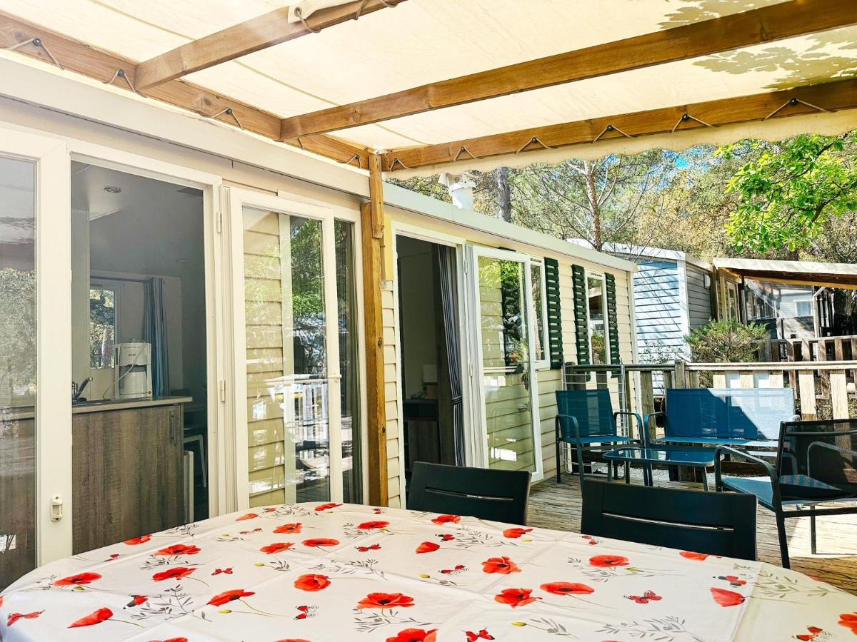 3 Bedroom Chalets Camping Lei Suves - Joycasa Roquebrune-sur Argens Esterno foto