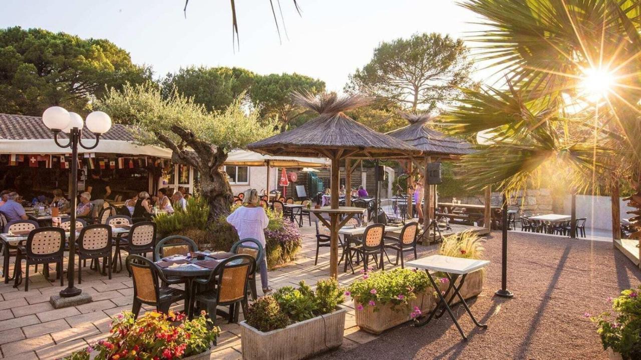 3 Bedroom Chalets Camping Lei Suves - Joycasa Roquebrune-sur Argens Esterno foto